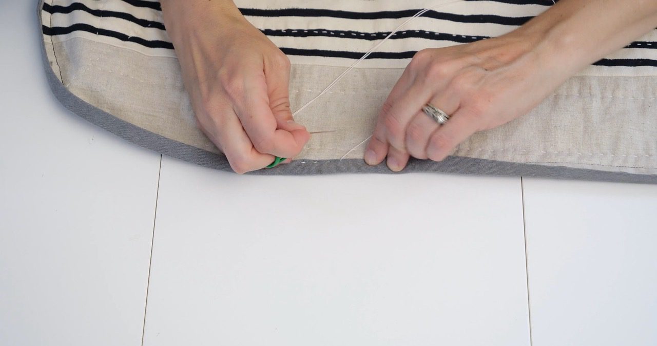 learn-how-to-use-double-folded-bias-binding-for-quilts