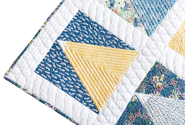 Peaks Quilt by Corinne Wells