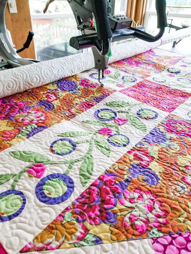 How to Quilt in Negative Space: choosing quilting designs on the