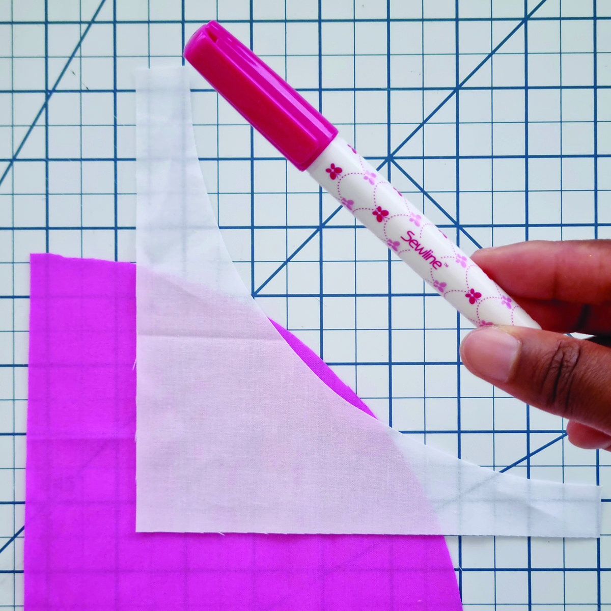 Tips on Sewing a Curved Quilt Quilters Candy